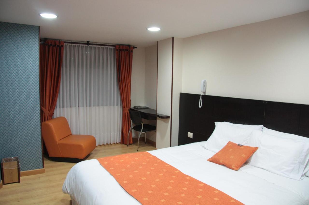 Hotel Plaza Muisca Тунха Екстер'єр фото