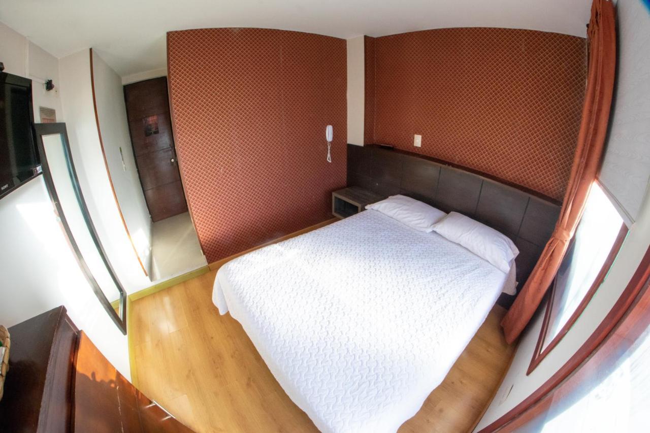 Hotel Plaza Muisca Тунха Екстер'єр фото