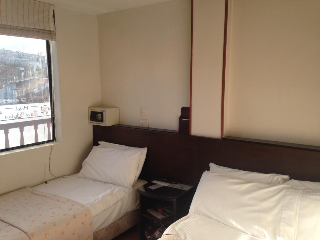 Hotel Plaza Muisca Тунха Екстер'єр фото