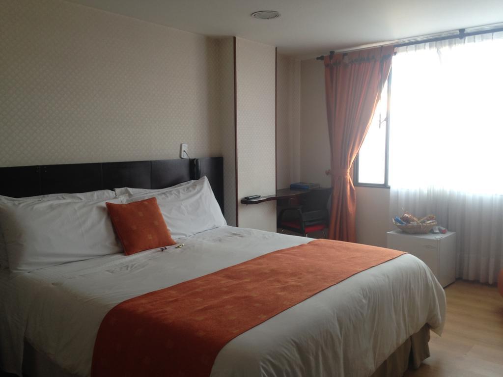 Hotel Plaza Muisca Тунха Екстер'єр фото