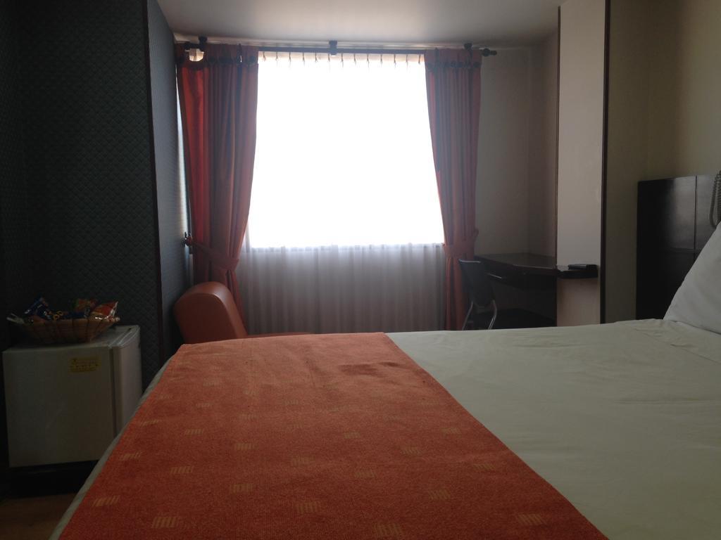 Hotel Plaza Muisca Тунха Екстер'єр фото